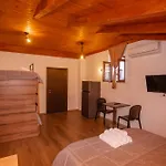 Bellway Hotel *